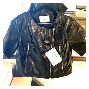 Crop faux leather jacket *NEW* with tags